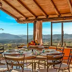 펜션 Panoramic With Pool In Lunigiana 피비쟈노