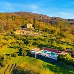 Panoramic With Pool In Lunigiana 피비쟈노